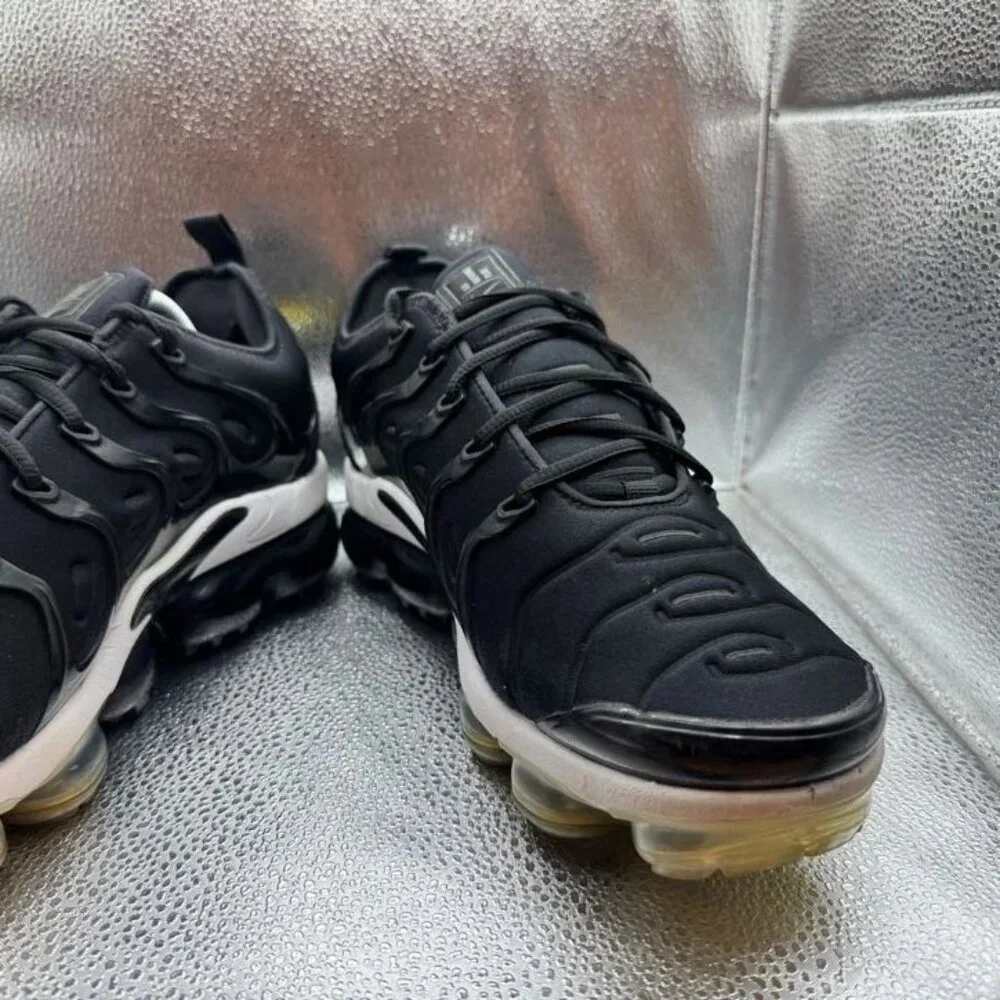 Size 11 - Nike Air VaporMax Plus Black Anthracite Low Athletic‎ Shoes 924453-010